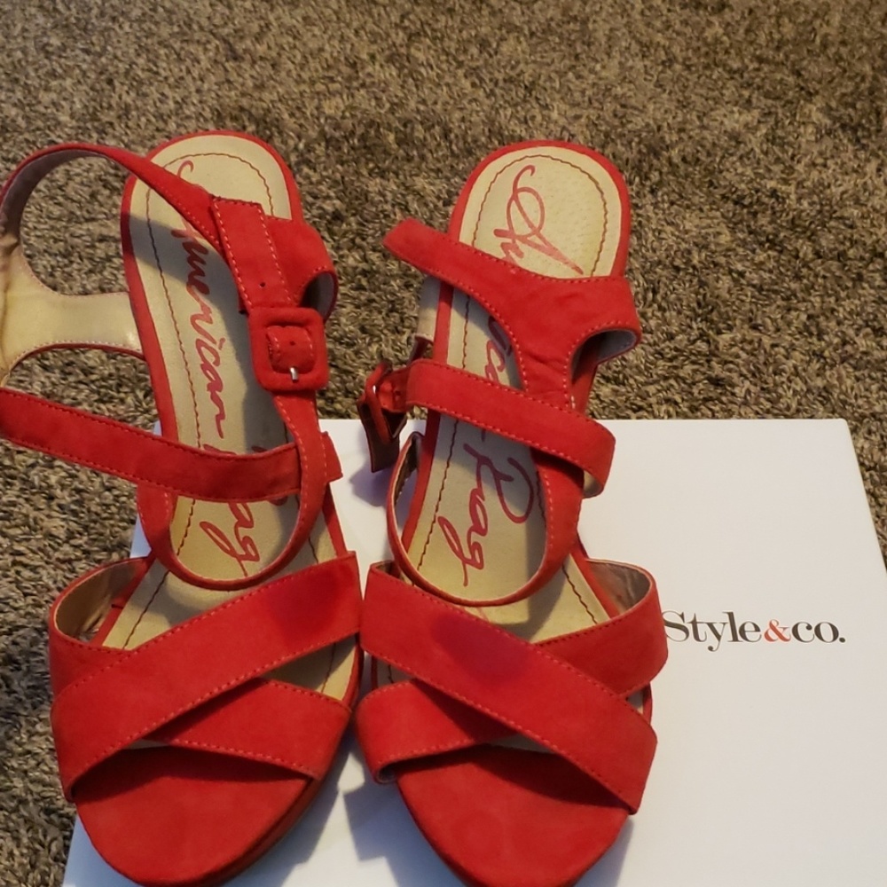 Women Wedge